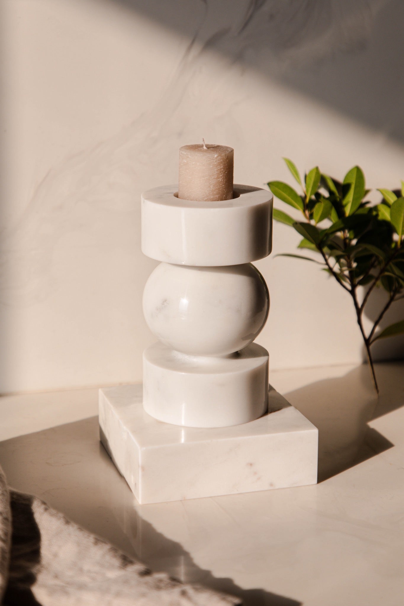 Lumi - Makrana Marble Candle Holder