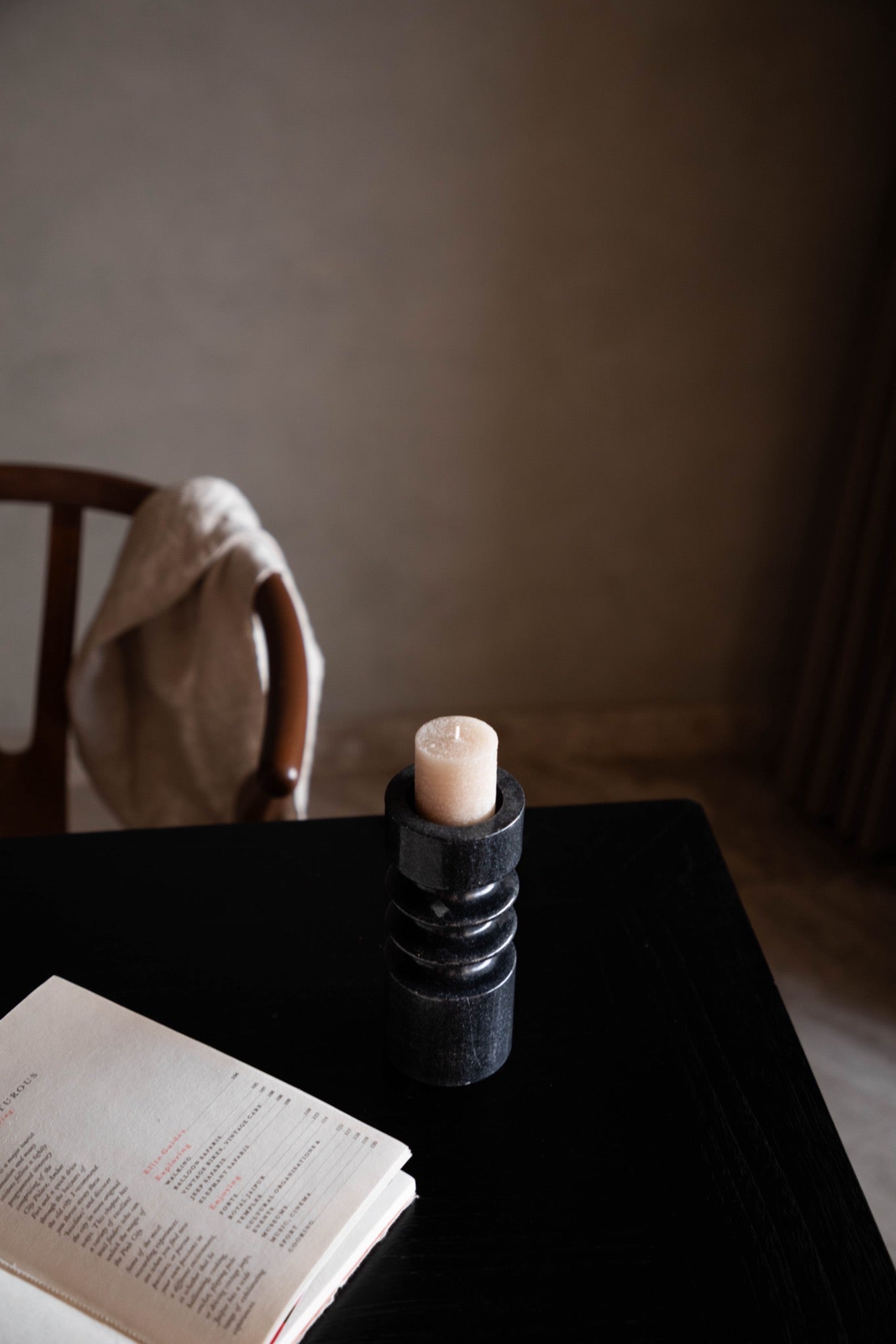 Lumi - Black marble Fluted Candle Holder